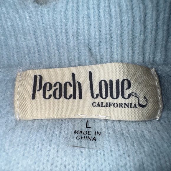 Peach Love California Fringed Light Blue distressed Sweater.  Size Large VGUC. - Picture 5 of 11